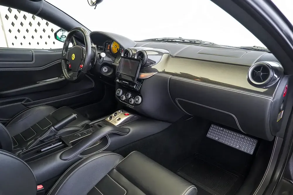 599 GTB | CARBON INTERIOR | WARRANTY AVAILABLE - Image 10