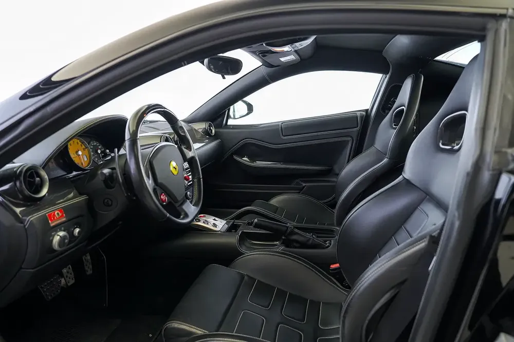 599 GTB | CARBON INTERIOR | WARRANTY AVAILABLE - Image 8