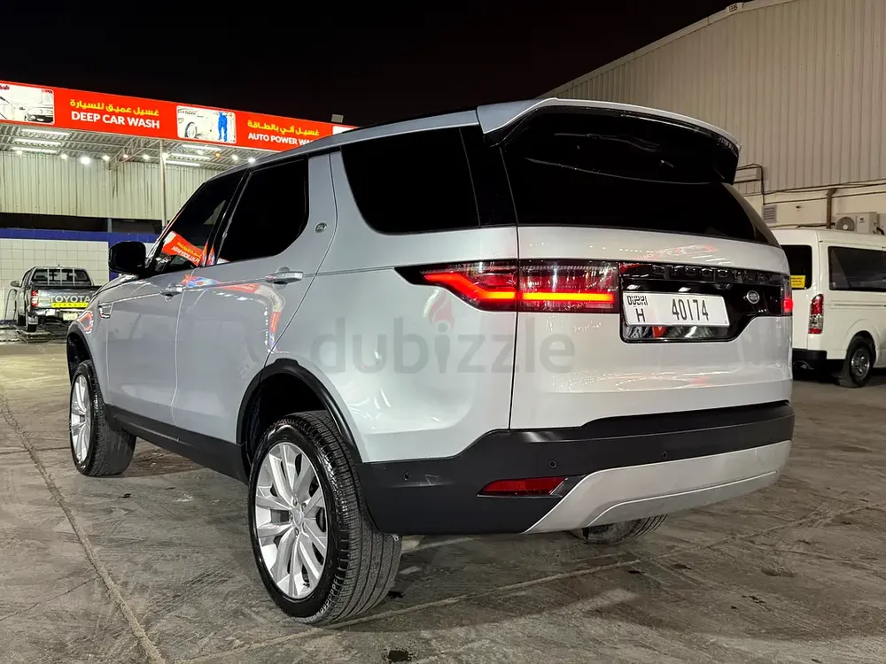 BRAND NEW Discovery 7 Seat 5k KM - Image 4