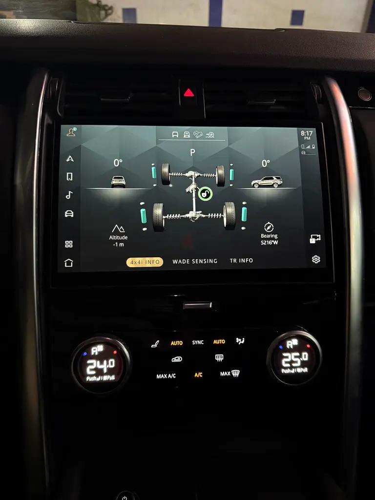 BRAND NEW Discovery 7 Seat 5k KM - Image 7