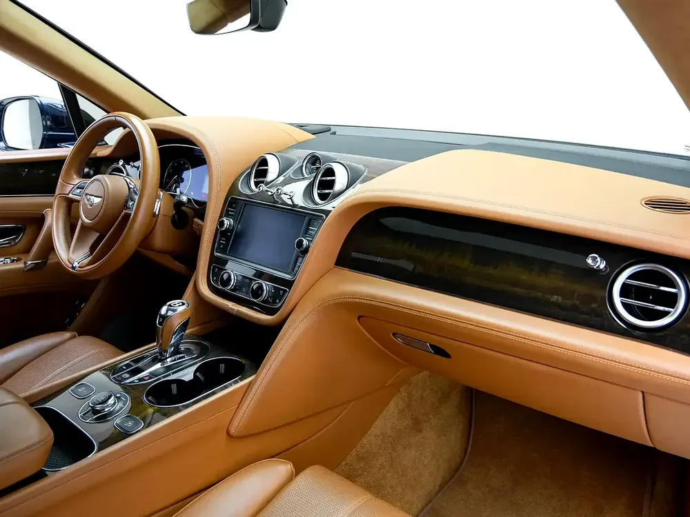 2019 | Bentley | Bentayga | GCC Spec - Image 10