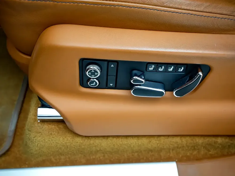2019 | Bentley | Bentayga | GCC Spec - Image 18