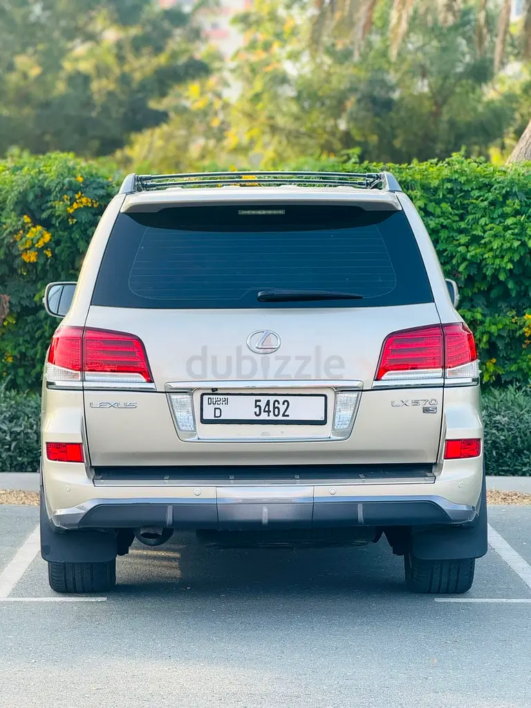 Lexus LX 570 Sport 2013 | GCC Specs | Excellent Condition - Image 4