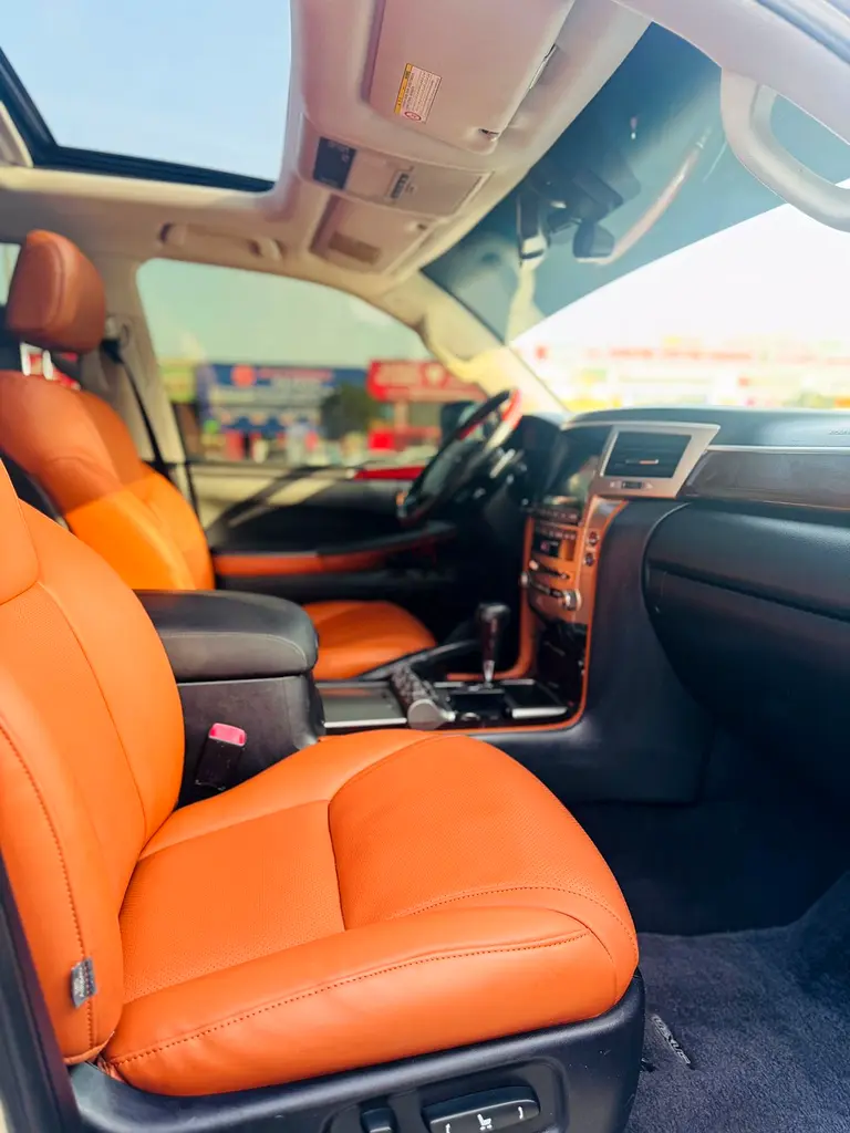 Lexus LX 570 Sport 2013 | GCC Specs | Excellent Condition - Image 9