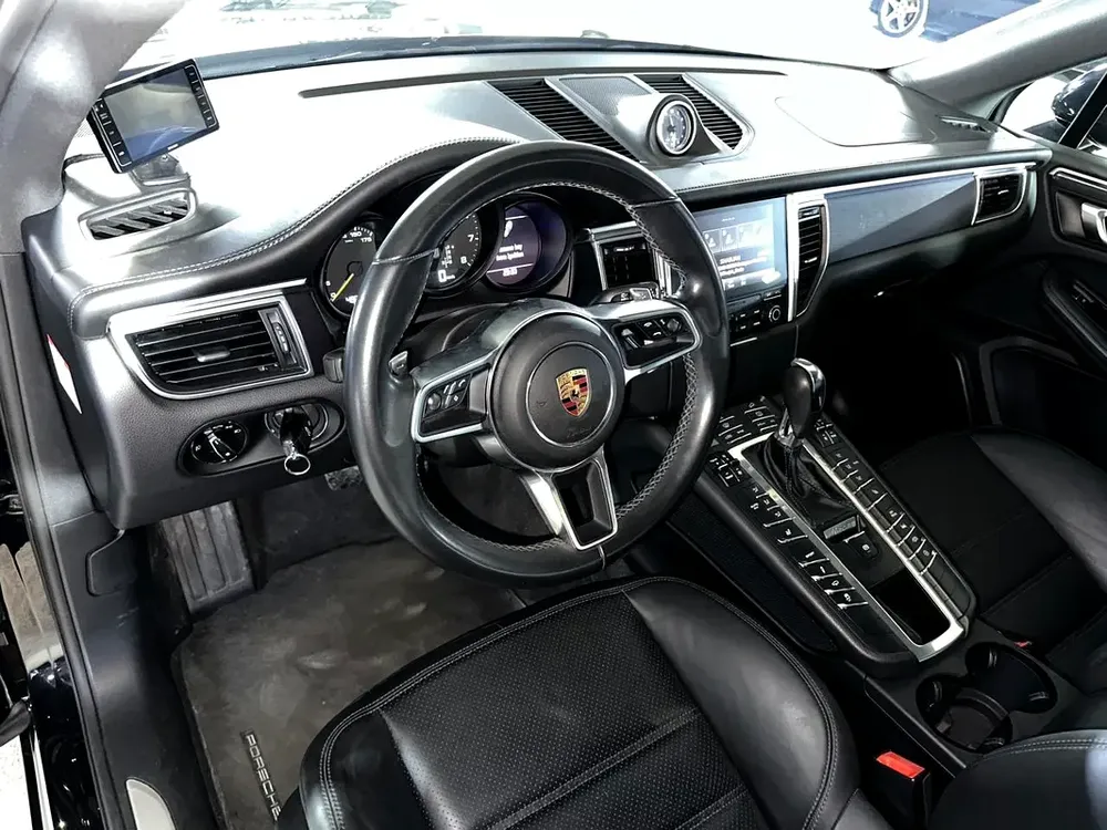 PORSCHE MACAN GTS 2017 3.0L | SPORTS CHRONO PACKAGE | SPORTS EXHAUST SYSTEM | 21-INCH ALLOY RIMS - Image 15