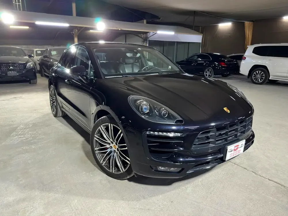 PORSCHE MACAN GTS 2017 3.0L | SPORTS CHRONO PACKAGE | SPORTS EXHAUST SYSTEM | 21-INCH ALLOY RIMS - Image 7