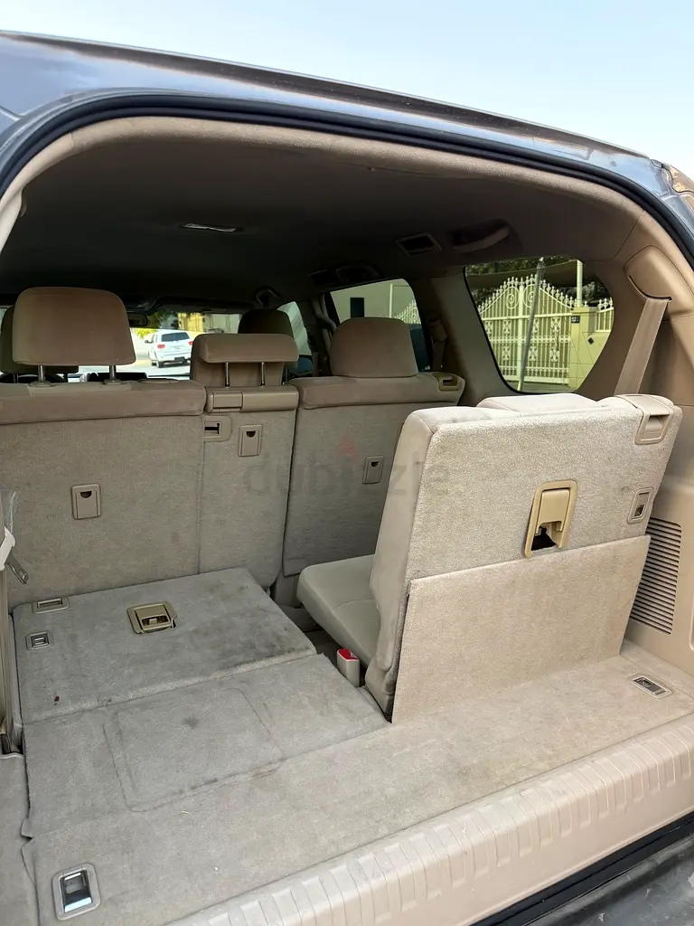 Toyota Prado 2012 GCC Specs - Reliable 4x4 SUV - Image 7