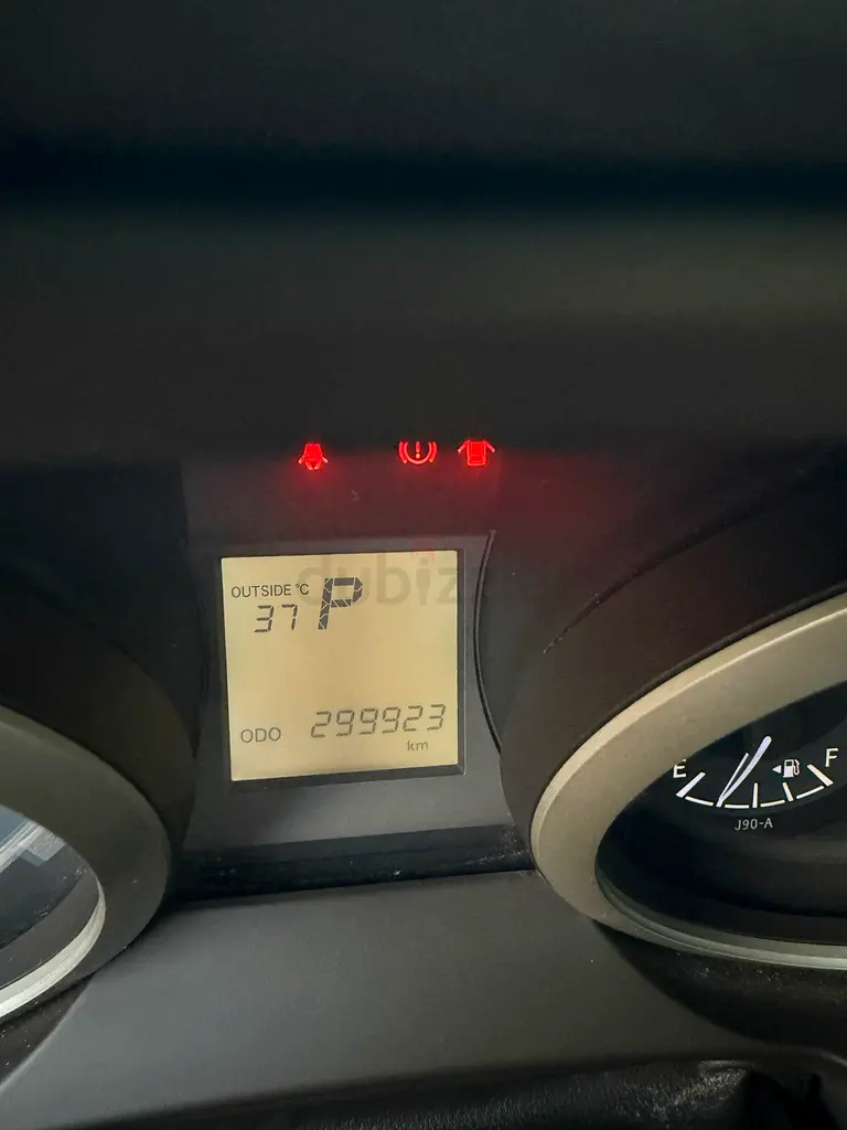 Toyota Prado 2012 GCC Specs - Reliable 4x4 SUV - Image 8