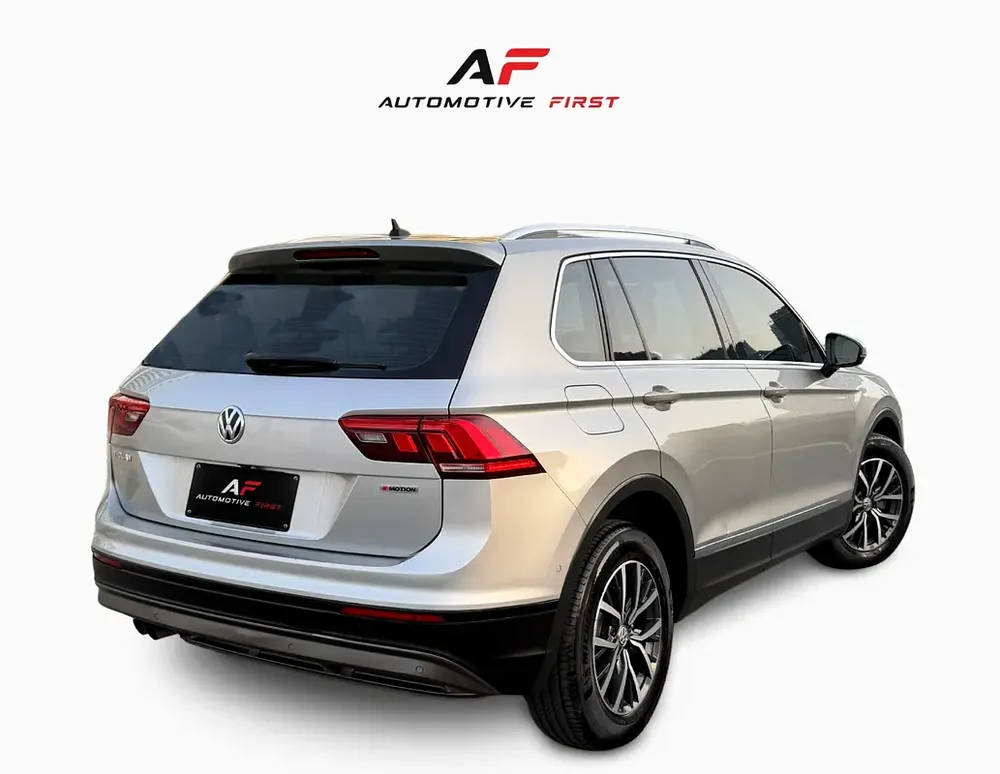 2018 Volkswagen Tiguan SEL 2.0L - Excellent Condition! - Image 15