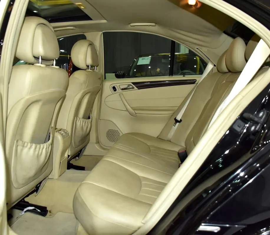 EXCELLENT DEAL for our Mercedes Benz C180 Kompressor ( 2007 Model ) in Black Color GCC Specs - Image 15