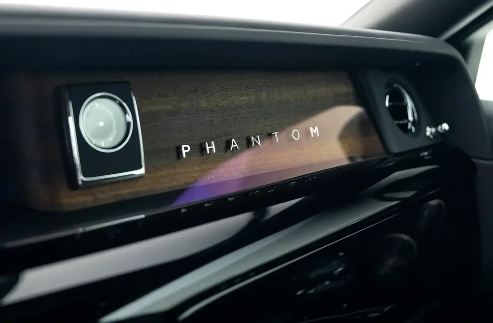 Rolls-Royce Phantom | Black Diamond Metallic | European Specs | Starlight | 2019 - Image 12