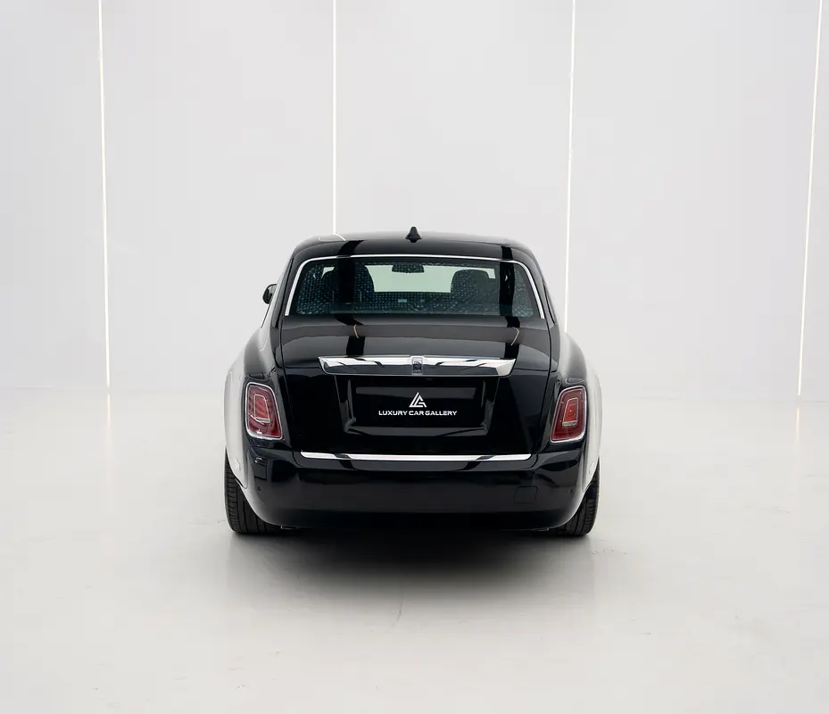 Rolls-Royce Phantom | Black Diamond Metallic | European Specs | Starlight | 2019 - Image 5