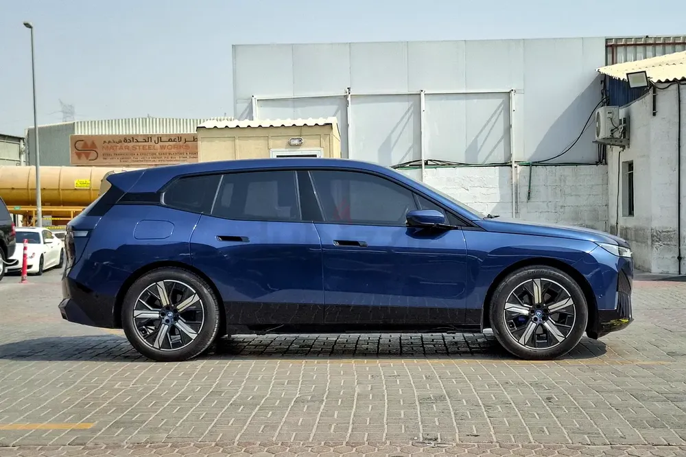 AED 3647/month | 2023 BMW iX xDrive40 | GCC Specs | Ref#332753 - Image 4