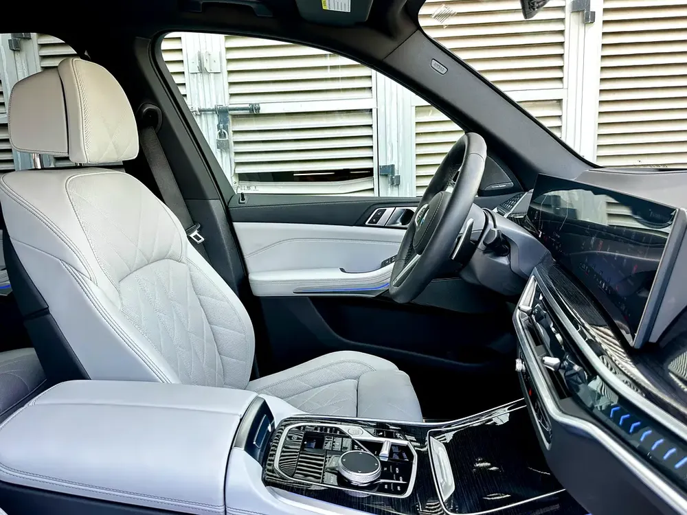 BMW X5 40i || M-PACKAGE || UNDER WARRANTY AGMC || CLEAN TITLE || CLEAN CARFAX || 2026 - Image 5