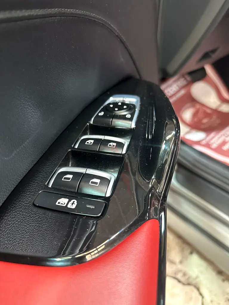 Kia K5 GT-Line 2025 Dubai, United Arab Emirates - Image 9