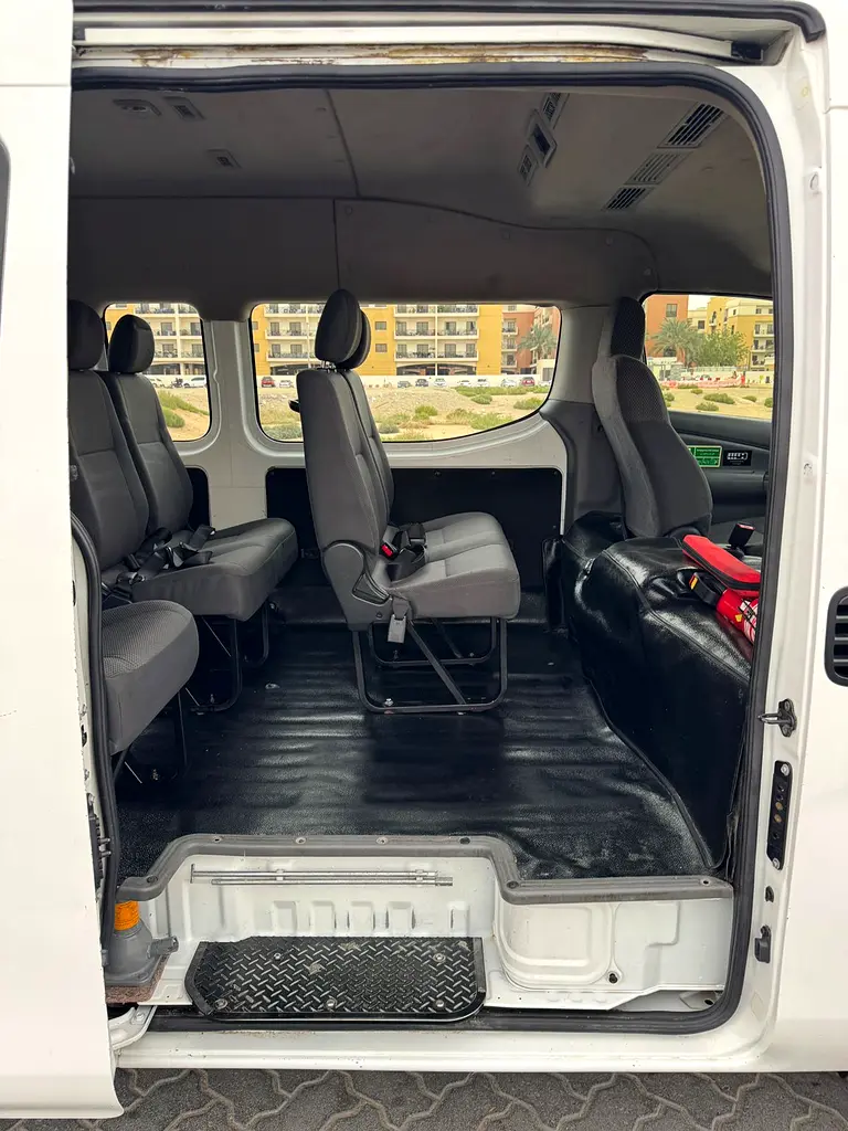 Nissan Urvan NV350 2020 - GCC Specs - Reliable and Spacious - Image 13