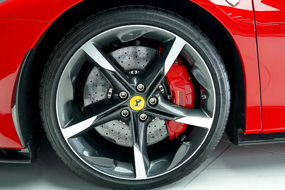 SERVICE TILL SEPT 2028 | FULL CARBON INTERIOR AND EXTERIOR | ASSETTO FIORANO - Image 9