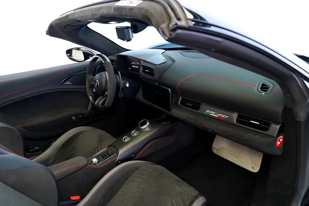 MC20 CIELO | ALCANTARA SEAT | CARBON INTERIOR | WARRANT AVAILABLE - Image 14