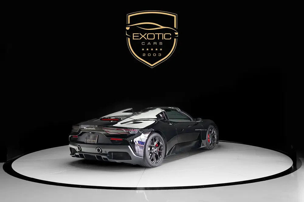 MC20 CIELO | ALCANTARA SEAT | CARBON INTERIOR | WARRANT AVAILABLE - Image 5