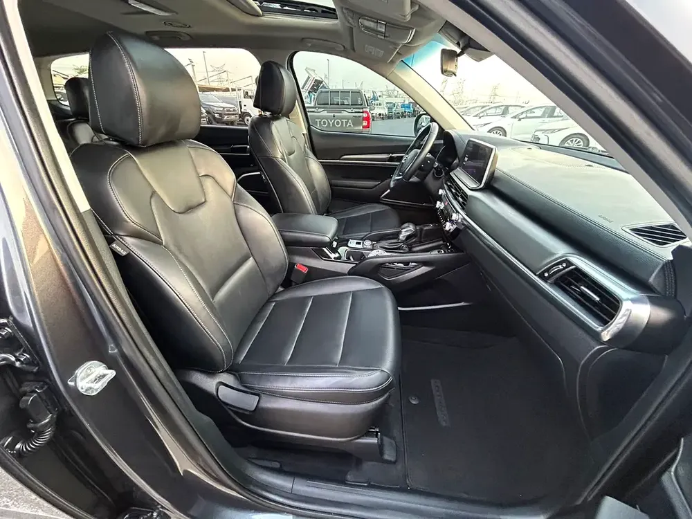 2022 Kia Telluride EX – Full Option – 3.8L V6 – Black – 7 Seater - 4x4 AWD - - Image 14