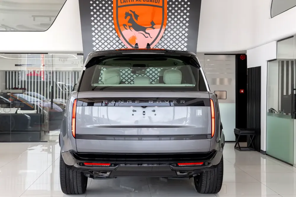Land Rover | Range Rover Vogue | HSE P530 | Black Edition | GCC Specs | 2026  | ( EXPORT) - Image 5
