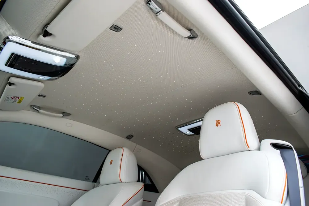 Rolls Royce Spectre GCC - Image 12