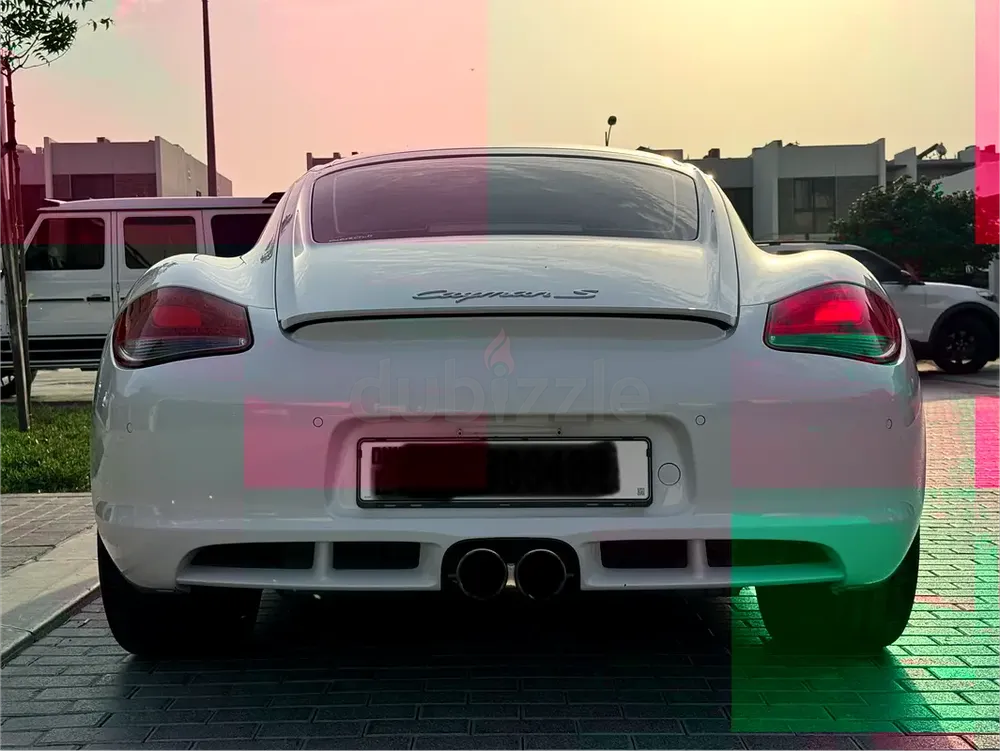 Porsche Cayman S 2012 | GCC Specs | Low Mileage | Pristine Condition - Image 5