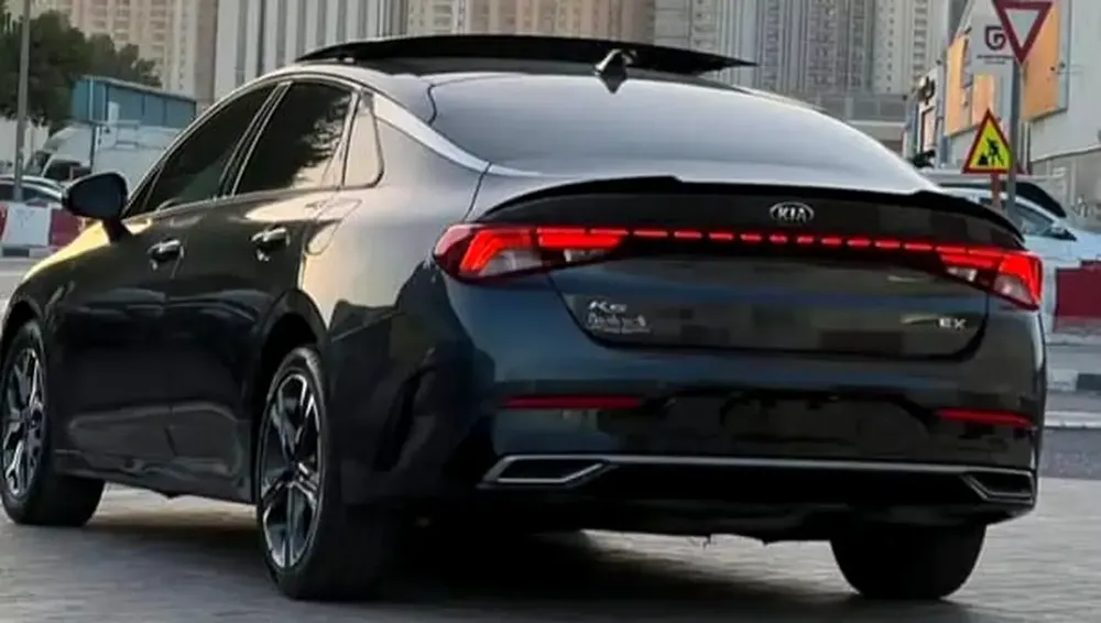 Stunning 2021 Kia K5 EX - American Specs - Loaded with Features - Image 6