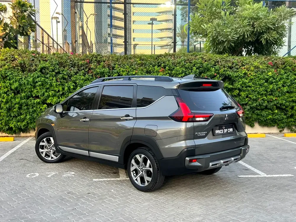 AED 830 EMI | 2024 Mitsubishi Xpander Cross 1.5L 4Cyl. | Premium Line | 7-Seater | Like New - Image 6