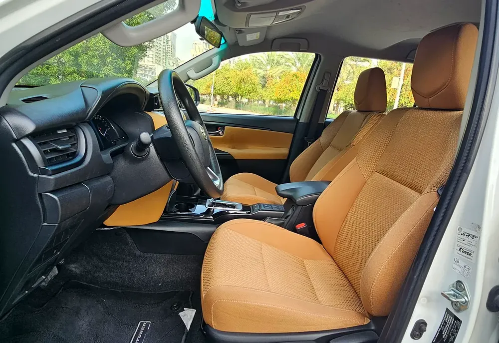 TOYOTA FORCHTUNER 2.7 4X4 # 2024 GCC # WELL MAINTAINED CAR FOR SALE AED 98000. - Image 7
