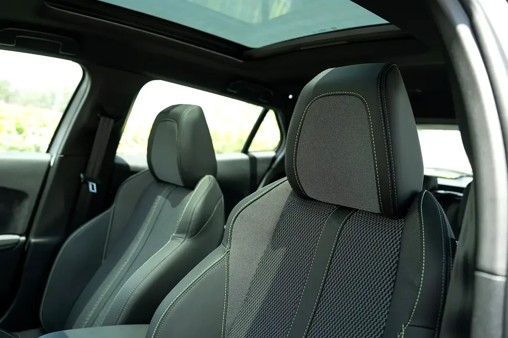 Peugeot 2008 GT Line 2025 | GCC Specs | Brand New - Image 12