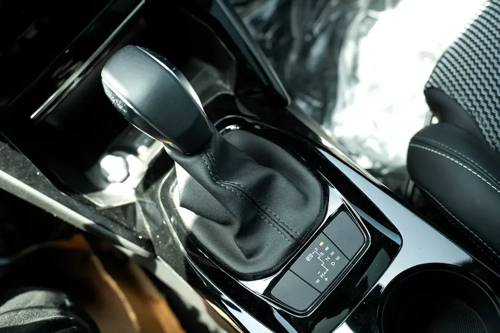 Peugeot 2008 GT Line 2025 | GCC Specs | Brand New - Image 18
