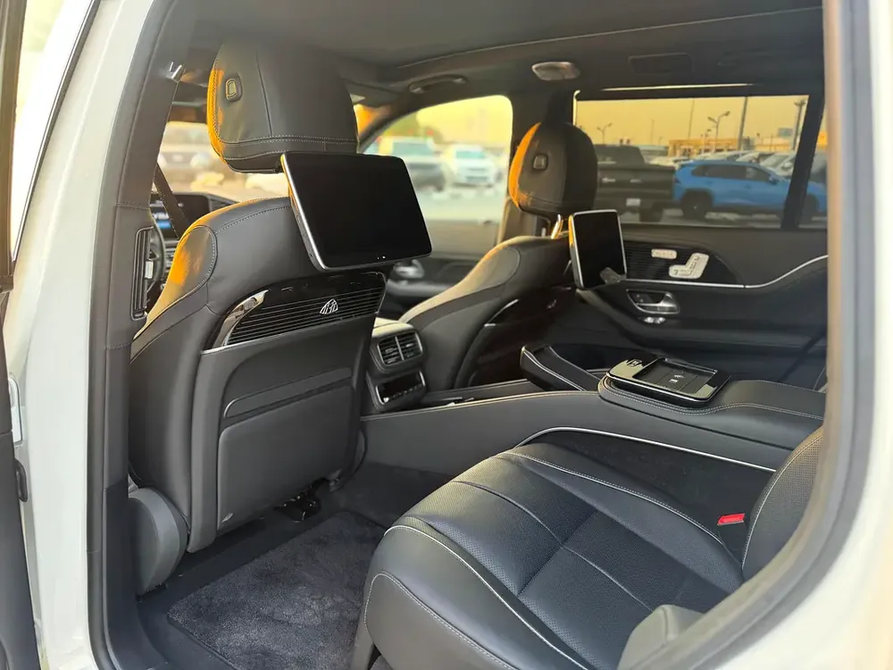 2023 - BENZ GLS600 - - /// BRAND NEW CONDITION /// - ONLY 11,000 KM - Image 17