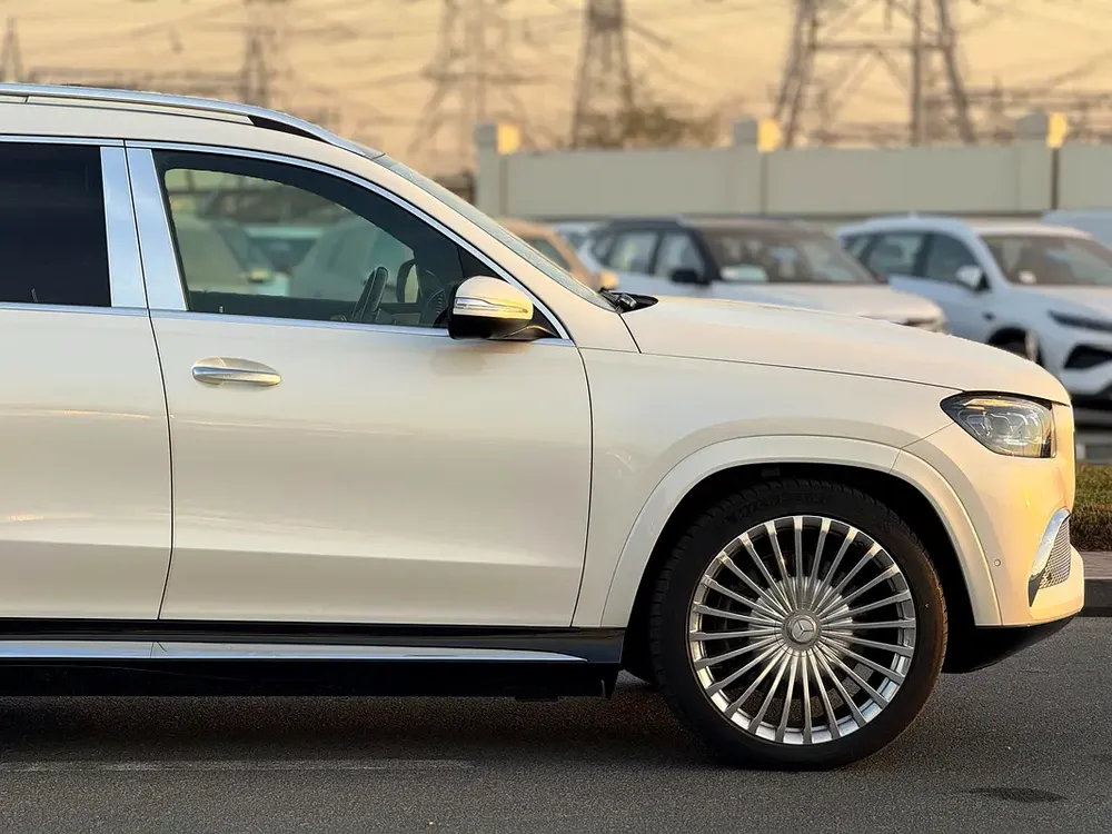 2023 - BENZ GLS600 - - /// BRAND NEW CONDITION /// - ONLY 11,000 KM - Image 5