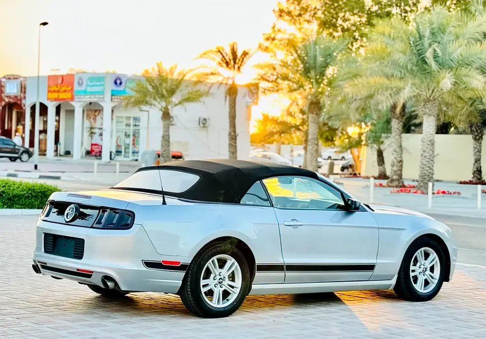 2014 FORD MUSTANG SOFT TOP CONVERTIBLE 3.7L IN VERY EXCELLENT CONDITION - Image 7