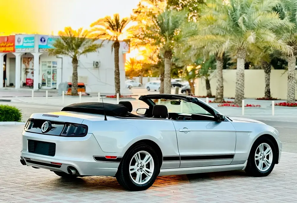 2014 FORD MUSTANG SOFT TOP CONVERTIBLE 3.7L IN VERY EXCELLENT CONDITION - Image 8