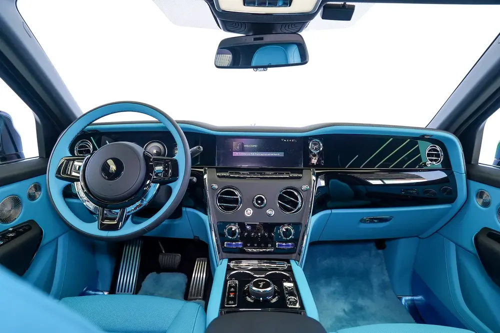 WARRANTY + SERVICE JAN 2028 | REAR ENTERTAINMENT | BESPOKE AUDIO | TIFFANY INTERIOR | SILVER BADGE - Image 13