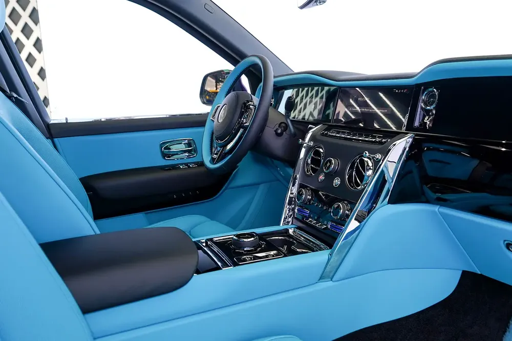 WARRANTY + SERVICE JAN 2028 | REAR ENTERTAINMENT | BESPOKE AUDIO | TIFFANY INTERIOR | SILVER BADGE - Image 17