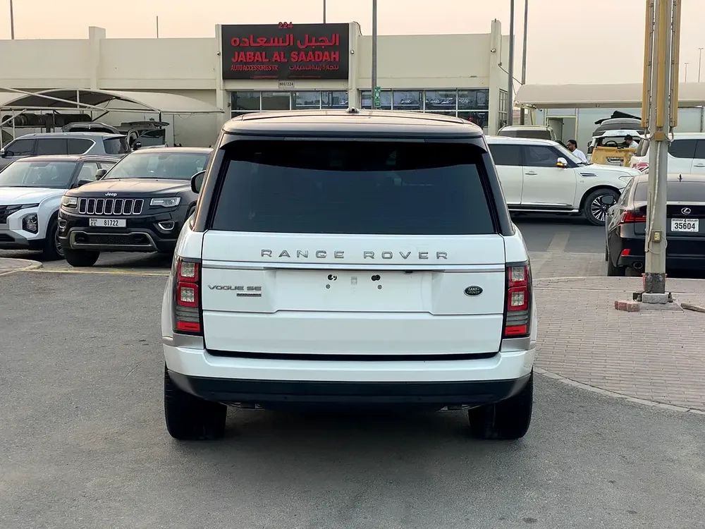 Range Rover Vogue 2015 White - Image 9