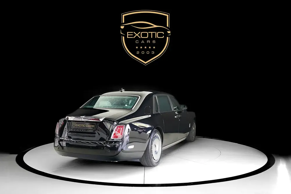 2 YEARS WARRANTY + SERVICE | EXTENDED WHEELBASE | BESPOKE AUDIO | LEG REST | REAR ENTERTAINMENT - Image 4