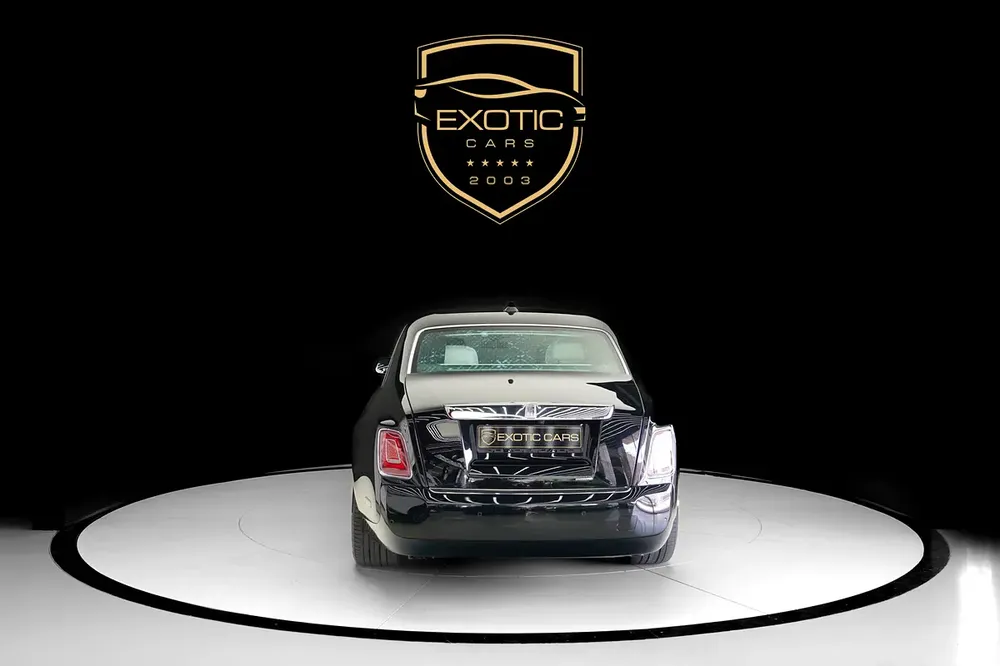 2 YEARS WARRANTY + SERVICE | EXTENDED WHEELBASE | BESPOKE AUDIO | LEG REST | REAR ENTERTAINMENT - Image 5