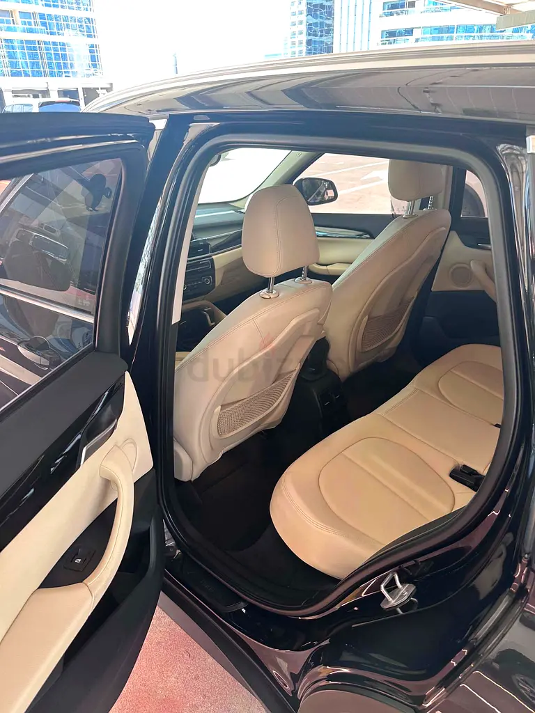 BMW X1 sDrive20i 2017 GCC Specs - Image 5