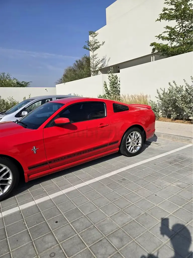 Ford Mustang V6 2014 GCC Specs - Pristine Condition - Image 6
