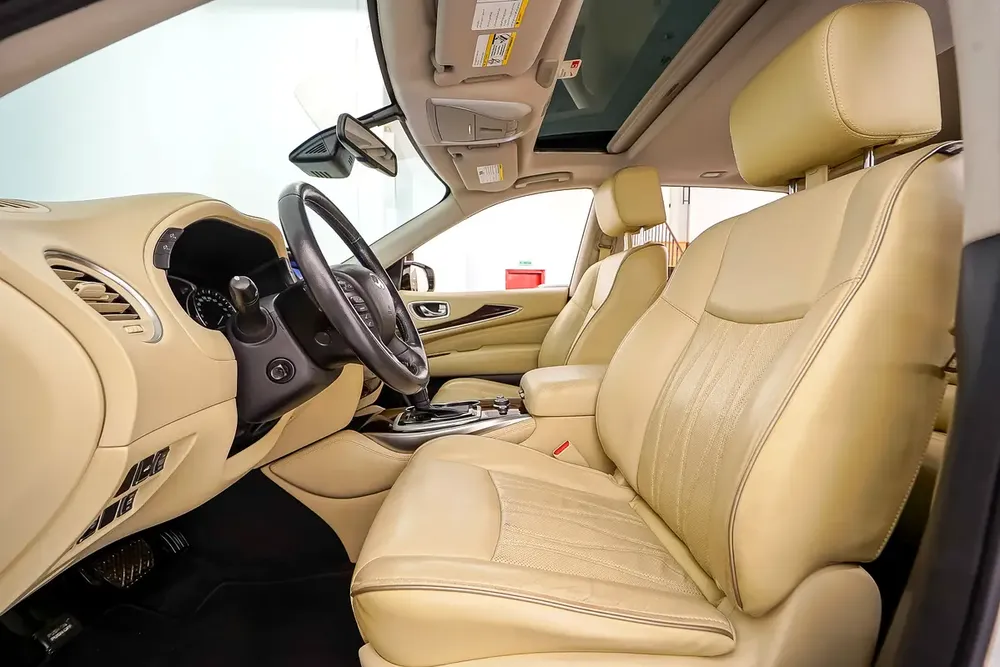 AED 931 PM | INFINITY QX60 7-SEATER 2017 | 7-SEATER | PARTIAL AGENCY HISTORY | 1 YEAR WARRANTY| GCC - Image 10