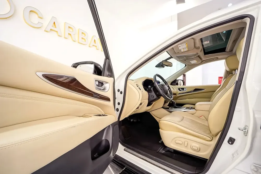 AED 931 PM | INFINITY QX60 7-SEATER 2017 | 7-SEATER | PARTIAL AGENCY HISTORY | 1 YEAR WARRANTY| GCC - Image 9