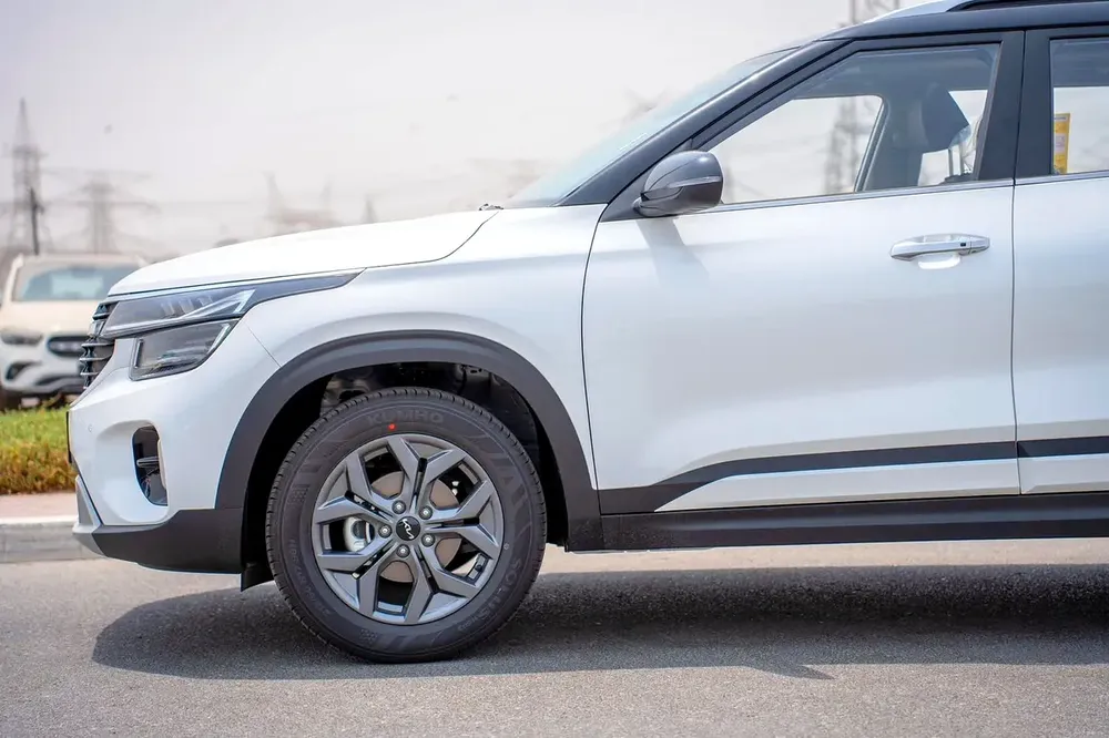 2025 Kia Seltos EX - Chinese Specs - Brand New Condition - Image 6