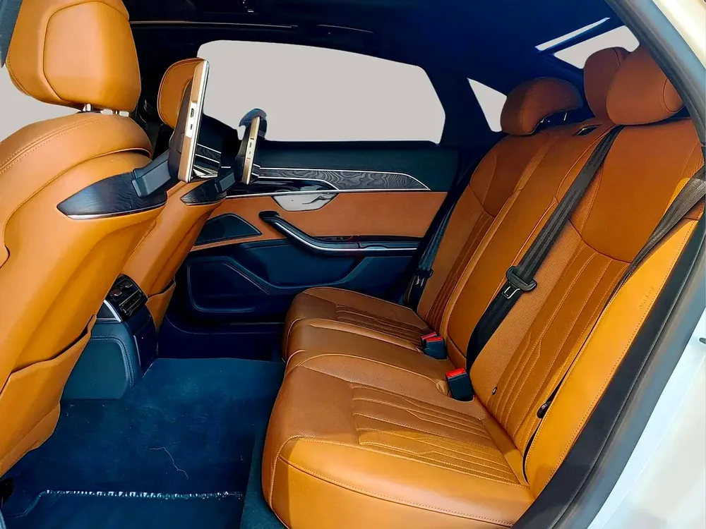 AED 2355/month | 2022 Audi A8  | GCC Specs | Ref#475977 - Image 12