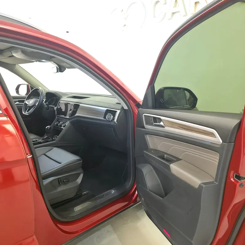 AED 1018 PM | VOLKSWAGEN TERAMONT 2021 | FULL AGENCY SERVICE HISTORY | COMFORTLINE | 7-SEATER | GCC - Image 12