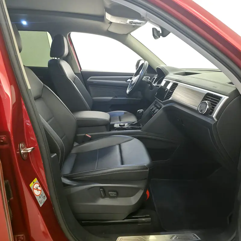 AED 1018 PM | VOLKSWAGEN TERAMONT 2021 | FULL AGENCY SERVICE HISTORY | COMFORTLINE | 7-SEATER | GCC - Image 13
