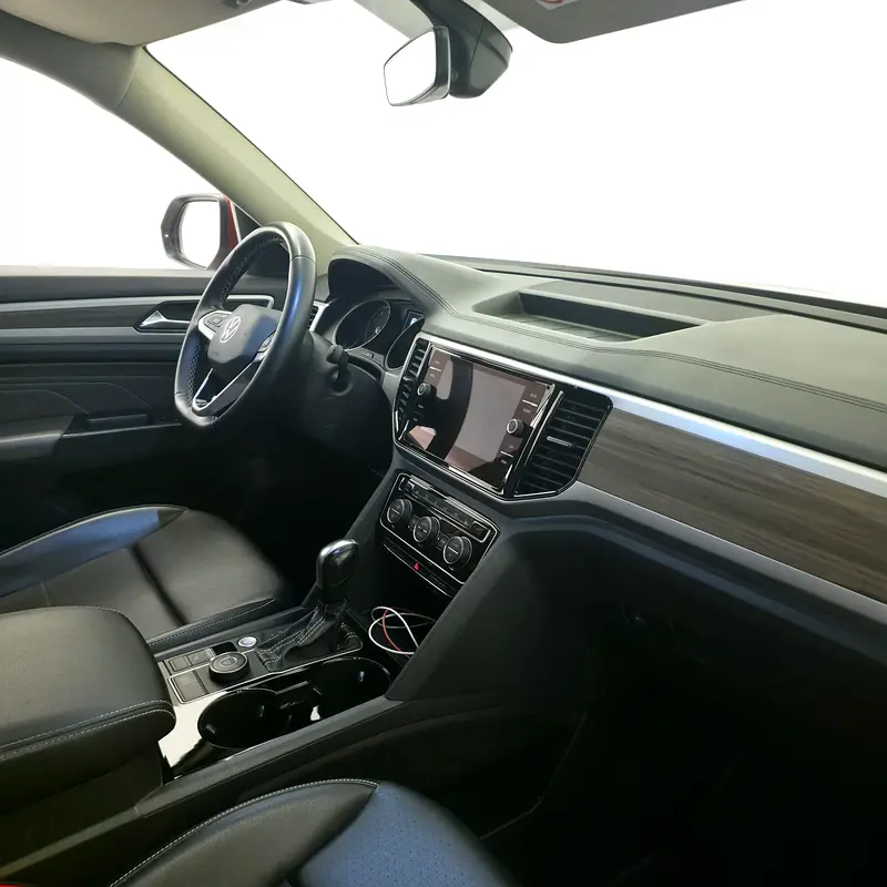 AED 1018 PM | VOLKSWAGEN TERAMONT 2021 | FULL AGENCY SERVICE HISTORY | COMFORTLINE | 7-SEATER | GCC - Image 15